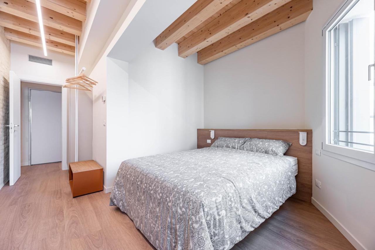 Palazzo '900 Design Flats - Il Poeta Apartment Padova Luaran gambar